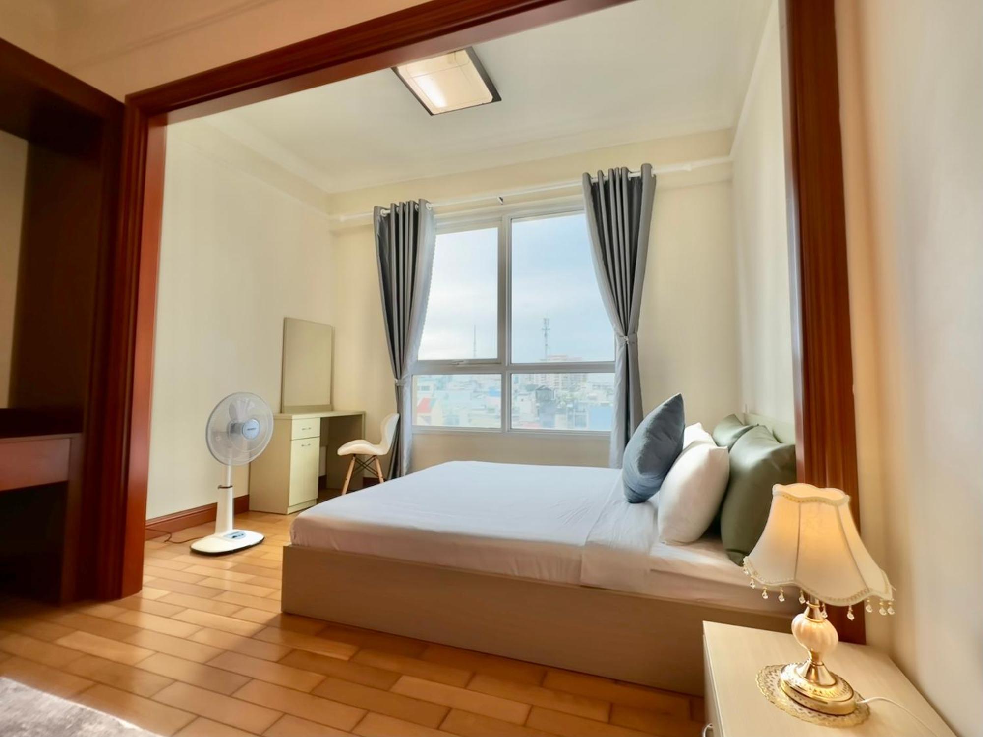 Diny Aparthotel - Rooftop Pool - The Manor 2 Ho Chi Minh City Exterior photo