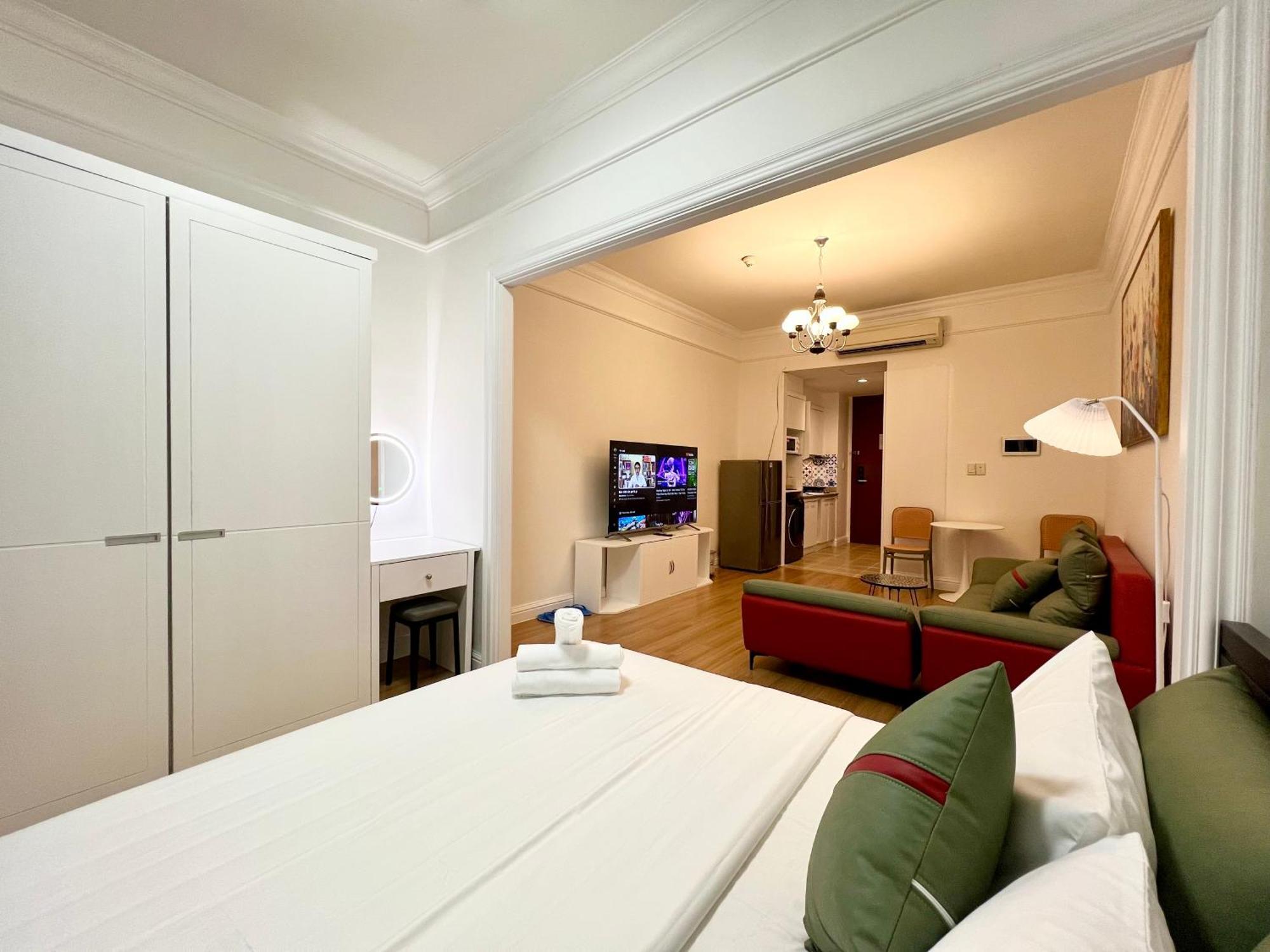 Diny Aparthotel - Rooftop Pool - The Manor 2 Ho Chi Minh City Exterior photo